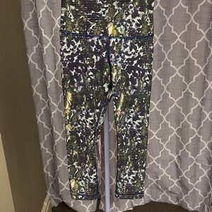 Lululemon Athletica Multicolor Cropped Pants